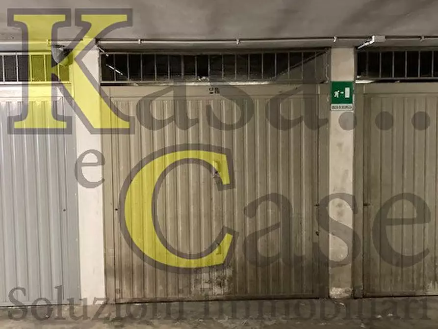 Immagine 5 di Garage in vendita  in Via Filippo Brunelleschi a Settimo Torinese