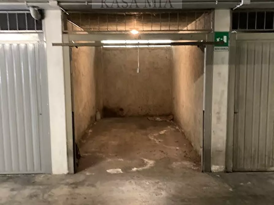 Immagine 7 di Garage in vendita  in Via Filippo Brunelleschi a Settimo Torinese