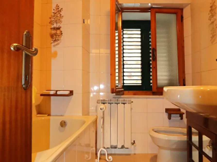 Immagine 10 di Appartamento in vendita  in Strada Comunale di Pietraviva a Bucine