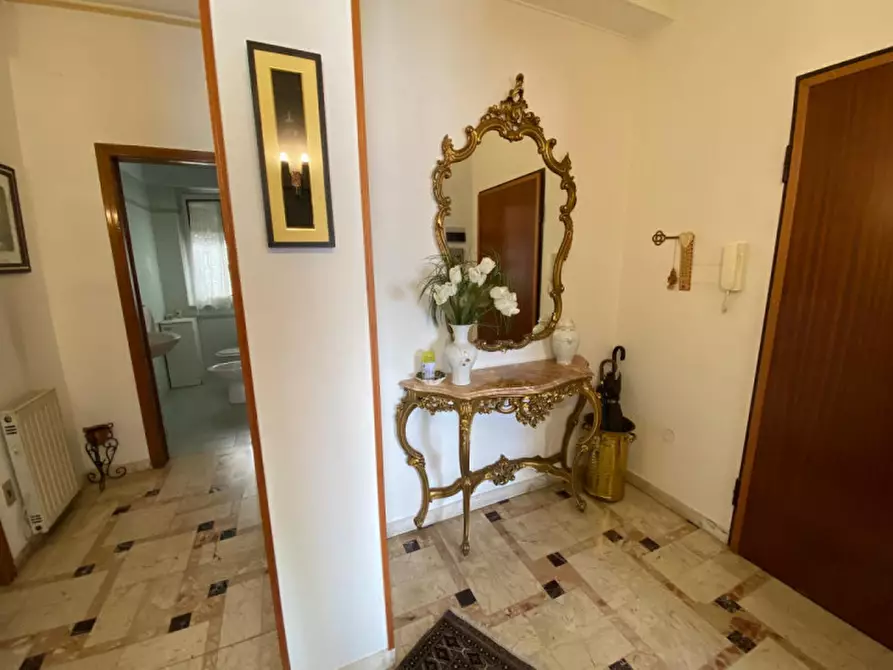 Immagine 5 di Appartamento in vendita  in via del gelsomino trav 1, 11 a Reggio Di Calabria