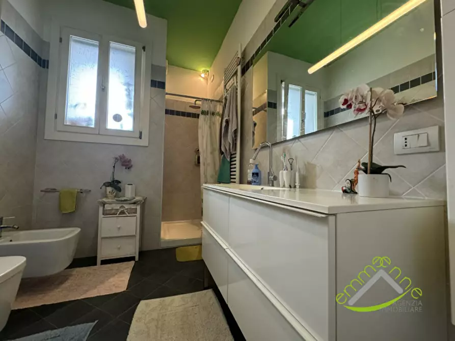 Immagine 8 di Appartamento in vendita  in via e. tito a Mira