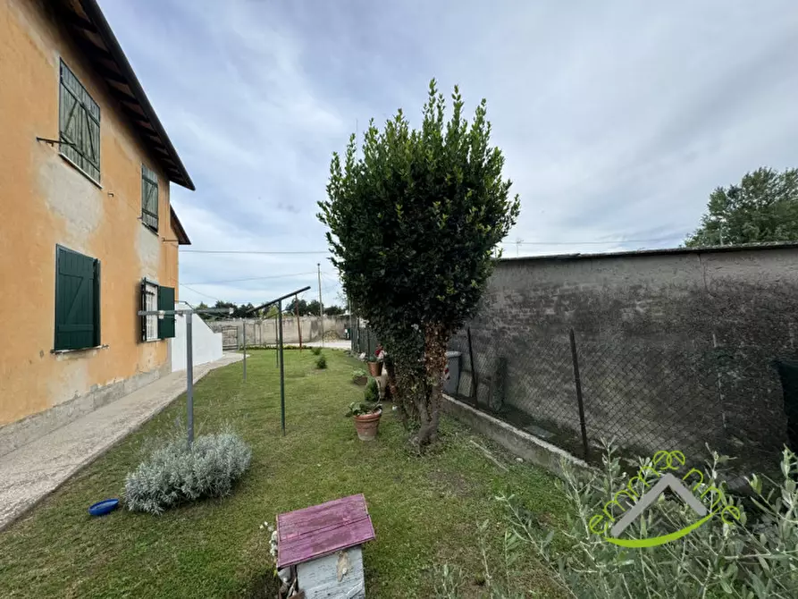 Immagine 10 di Appartamento in vendita  in via e. tito a Mira