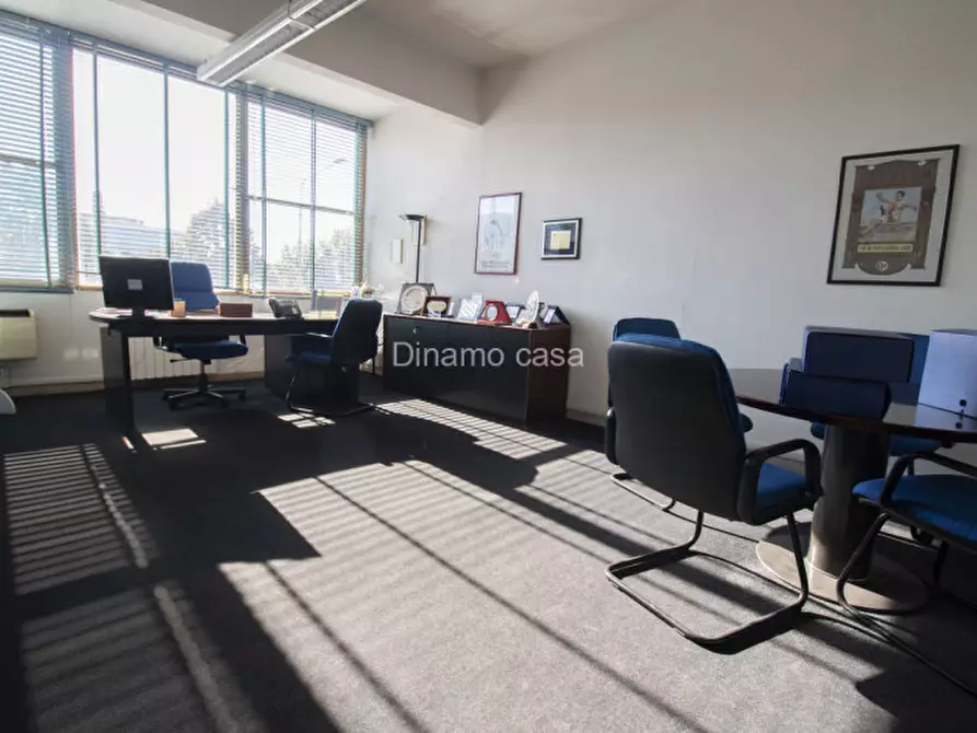 Immagine 4 di Ufficio in vendita  a Prato