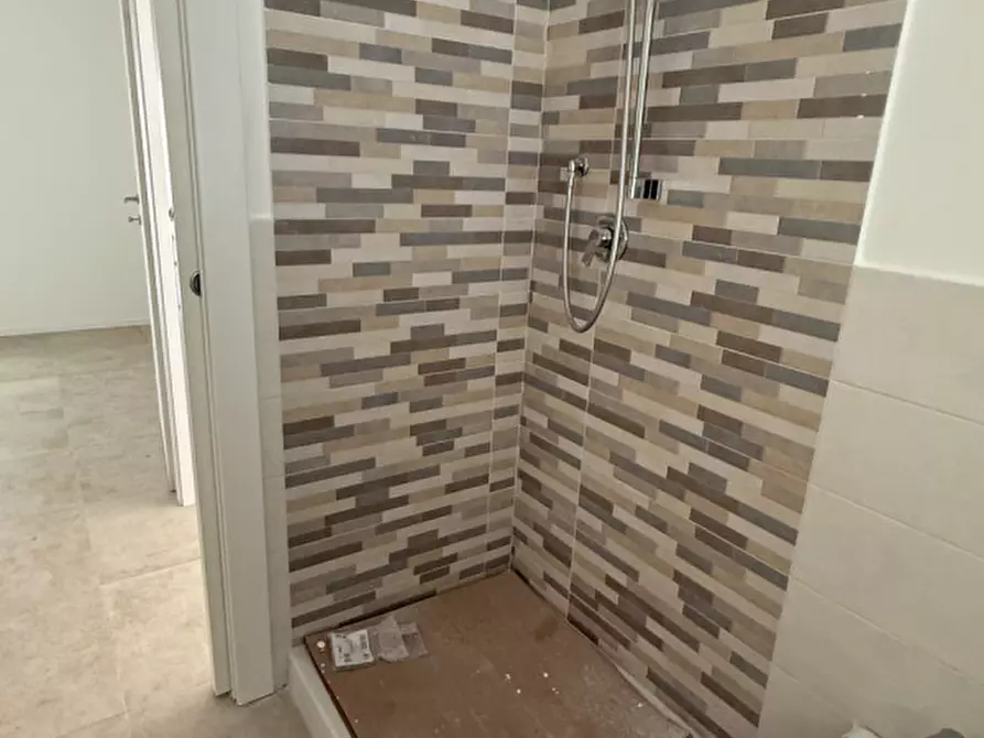 Immagine 9 di Appartamento in vendita  in Via Terza Strada a Senigallia