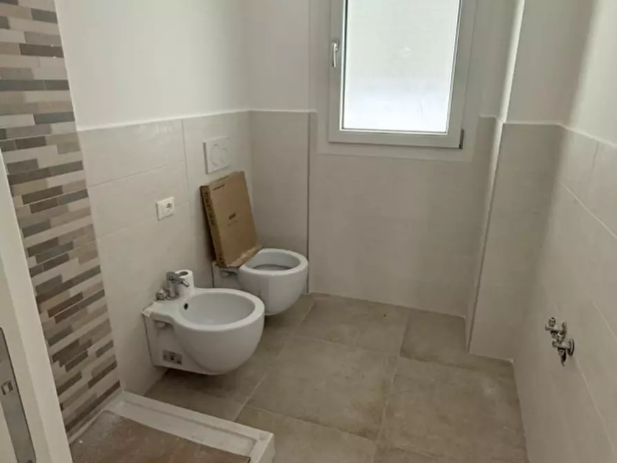 Immagine 10 di Appartamento in vendita  in Via Terza Strada a Senigallia