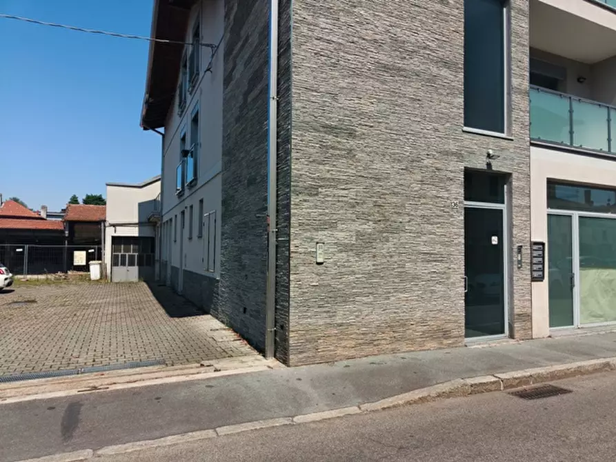 Immagine 2 di Laboratorio in vendita  in Via Santini 36 a Parabiago