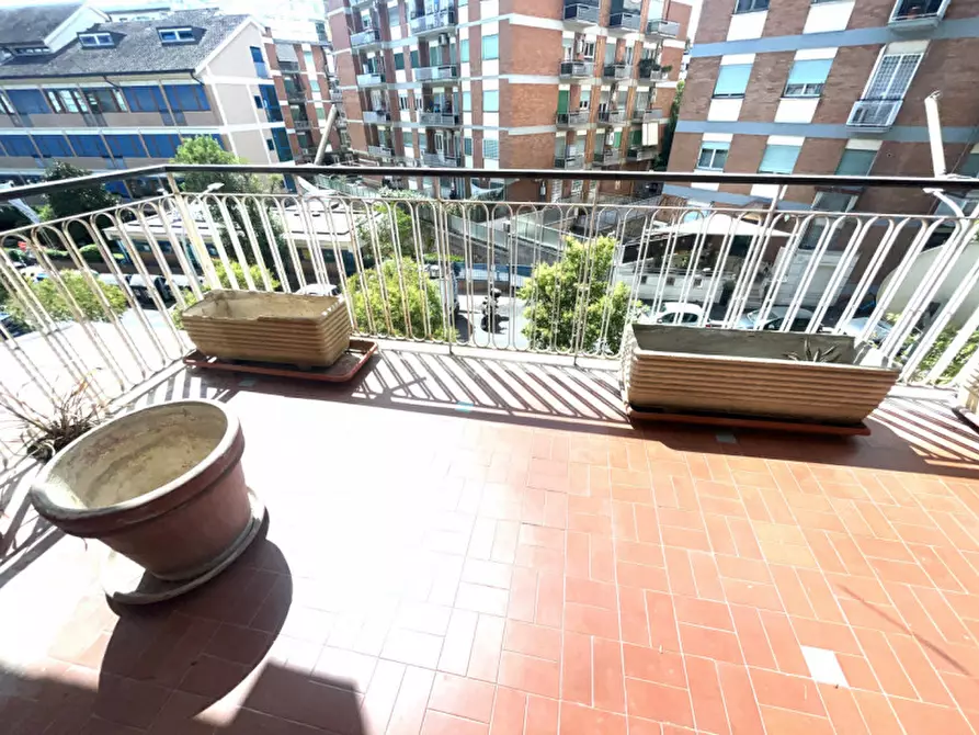 Immagine 27 di Appartamento in vendita  in Largo di Vigna Stelluti a Roma