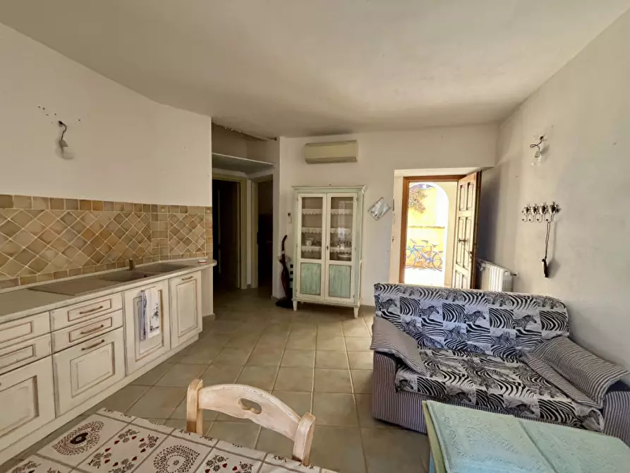 Immagine 11 di Villetta a schiera in vendita  in VIA DELLA PEONI a Olbia