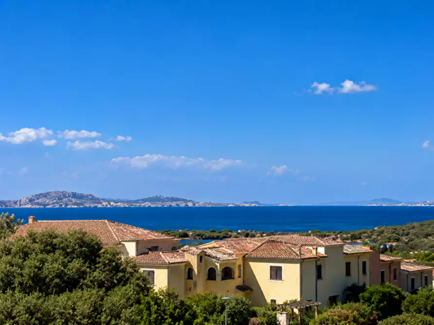 Immagine 13 di Villetta a schiera in vendita  in VIA DELLA PEONI a Olbia