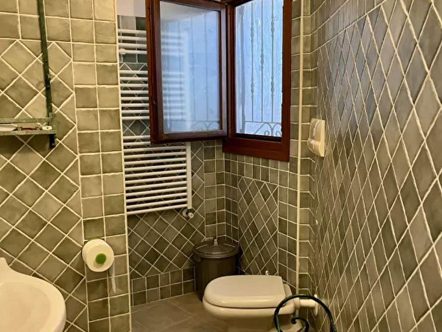 Immagine 15 di Villetta a schiera in vendita  in VIA DELLA PEONI a Olbia