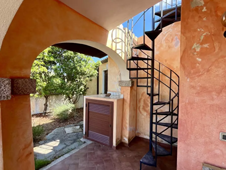 Immagine 29 di Villetta a schiera in vendita  in VIA DELLA PEONI a Olbia