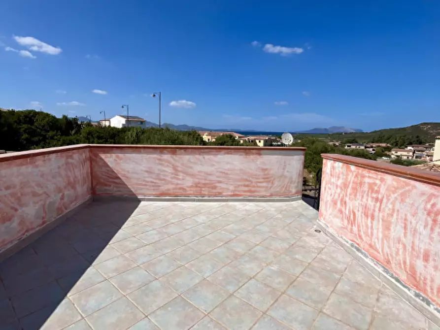 Immagine 31 di Villetta a schiera in vendita  in VIA DELLA PEONI a Olbia