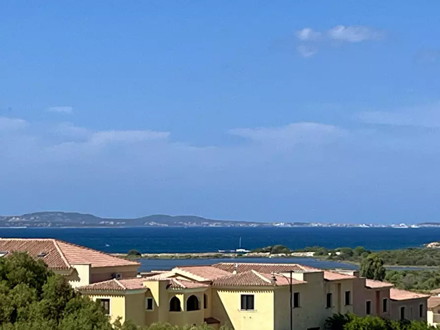 Immagine 32 di Villetta a schiera in vendita  in VIA DELLA PEONI a Olbia