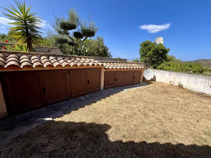 Immagine 33 di Villetta a schiera in vendita  in VIA DELLA PEONI a Olbia