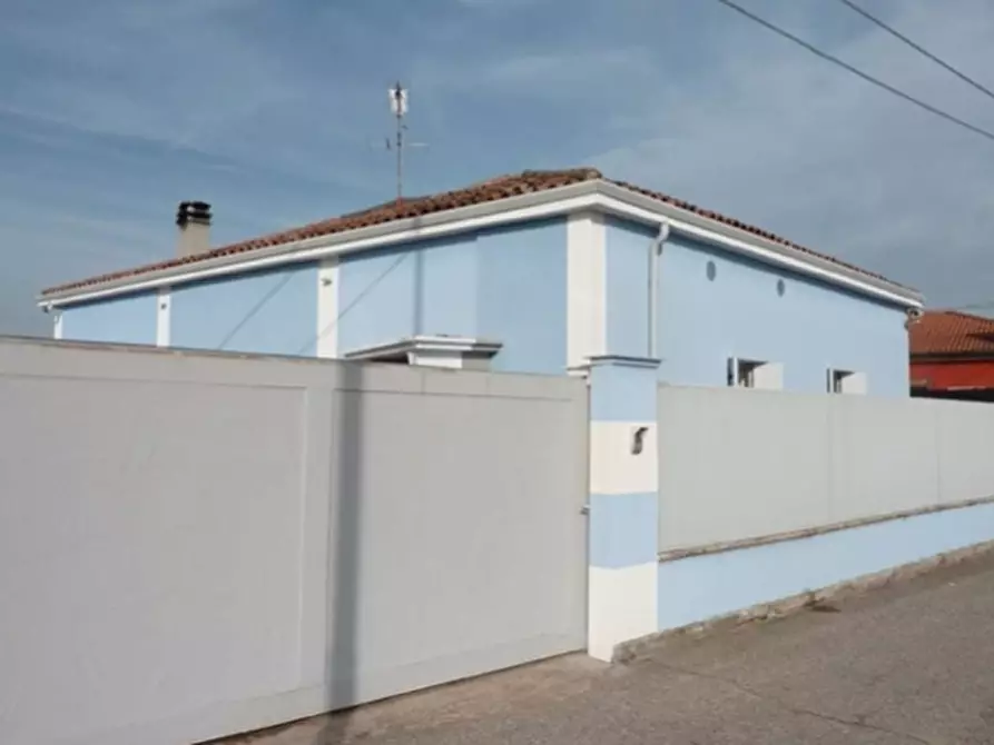 Immagine 2 di Casa indipendente in vendita  in VIA CODALUNGA 4 a Legnago