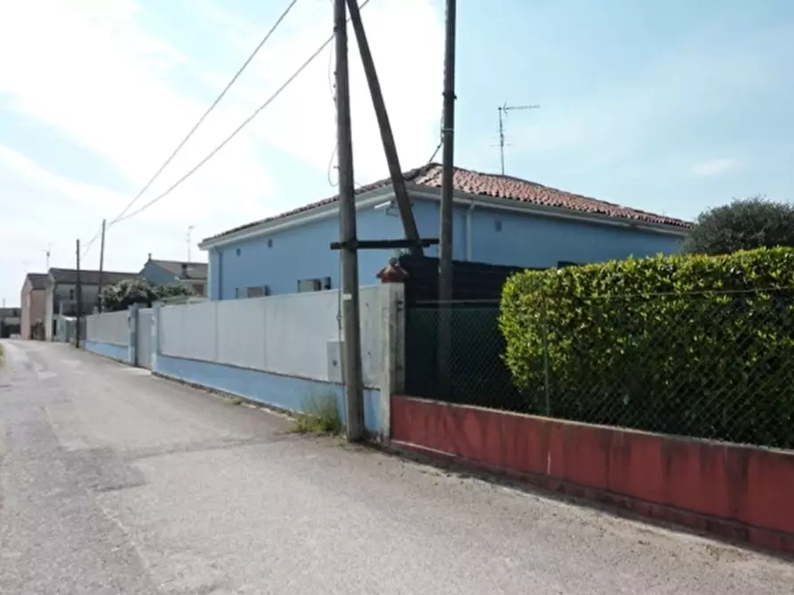 Immagine 3 di Casa indipendente in vendita  in VIA CODALUNGA 4 a Legnago