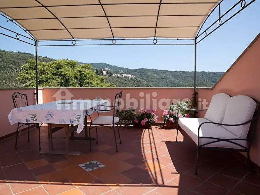 Immagine 1 di Appartamento in vendita  in piazza san bernardo a Prelà