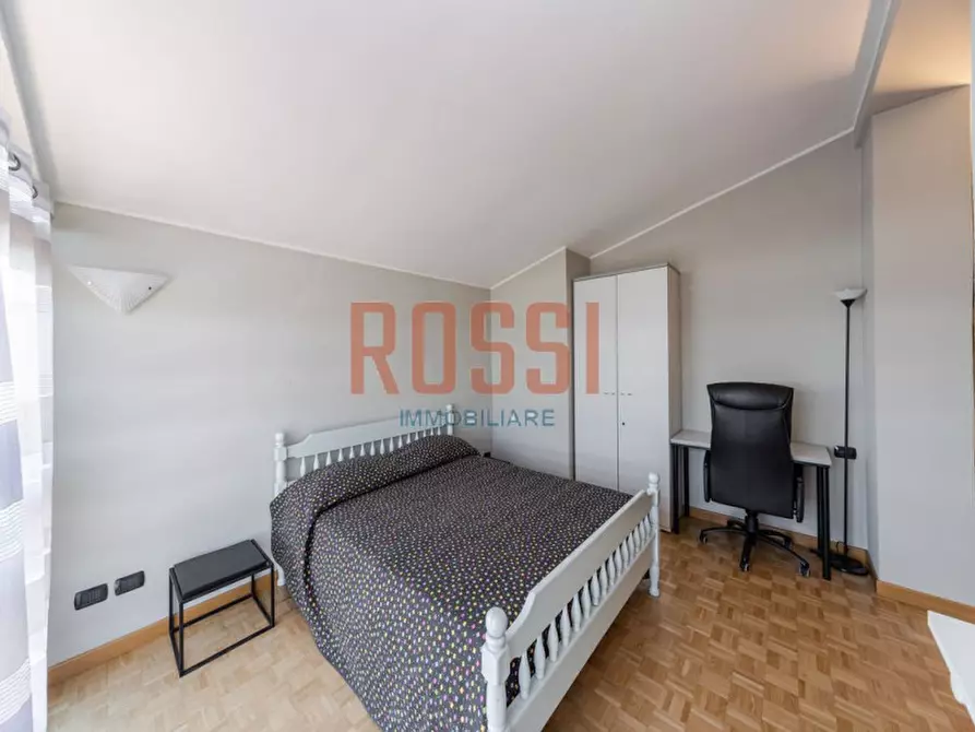 Immagine 12 di Appartamento in vendita  in VIA VALOSA DI SOPRA a Monza