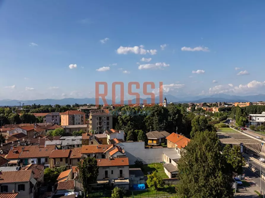 Immagine 18 di Appartamento in vendita  in VIA VALOSA DI SOPRA a Monza