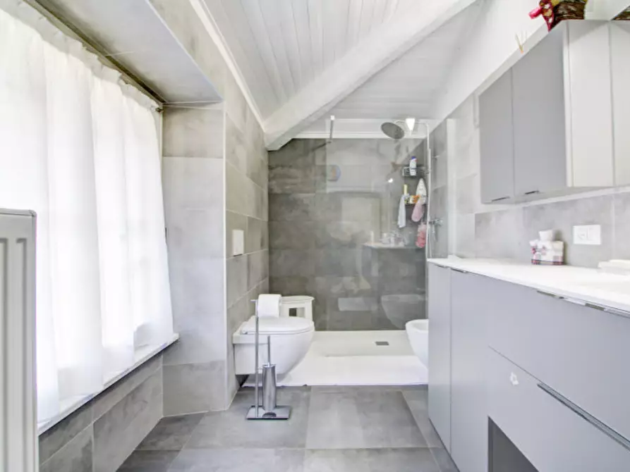 Immagine 47 di Villa in vendita  in Via Lagolo a Madruzzo