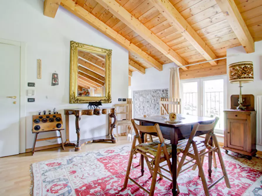 Immagine 55 di Villa in vendita  in Via Lagolo a Madruzzo