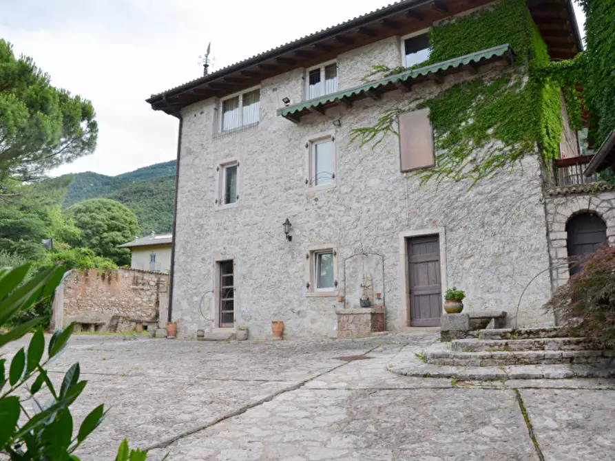 Immagine 72 di Villa in vendita  in Via Lagolo a Madruzzo