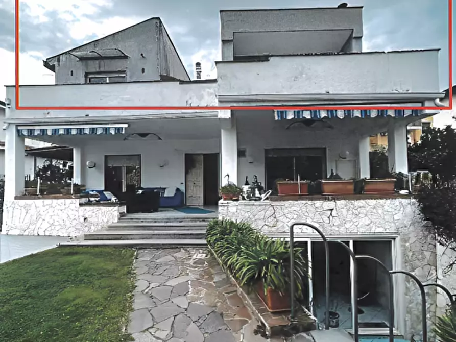 Immagine 3 di Appartamento in vendita  in Strada Provinciale di Caserta n. 234 a Napoli