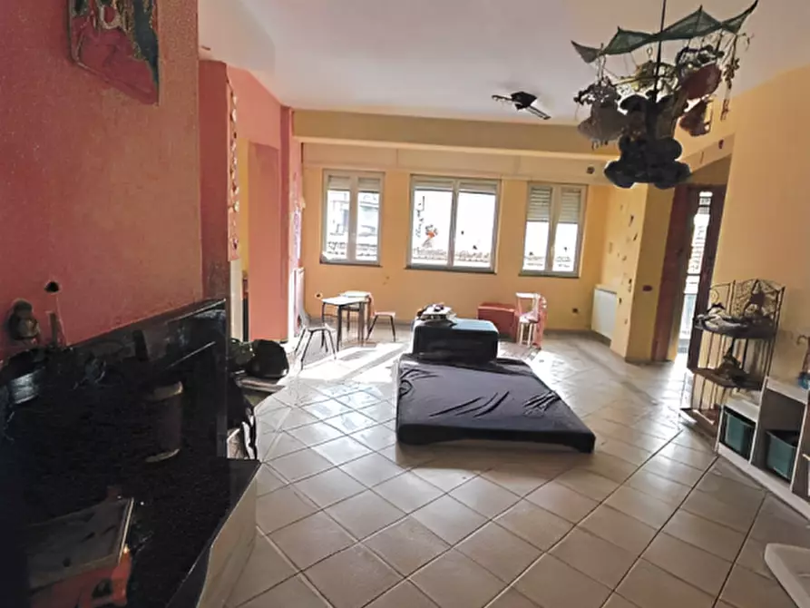 Immagine 6 di Appartamento in vendita  in Strada Provinciale di Caserta n. 234 a Napoli