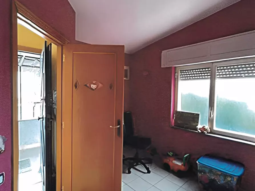 Immagine 7 di Appartamento in vendita  in Strada Provinciale di Caserta n. 234 a Napoli