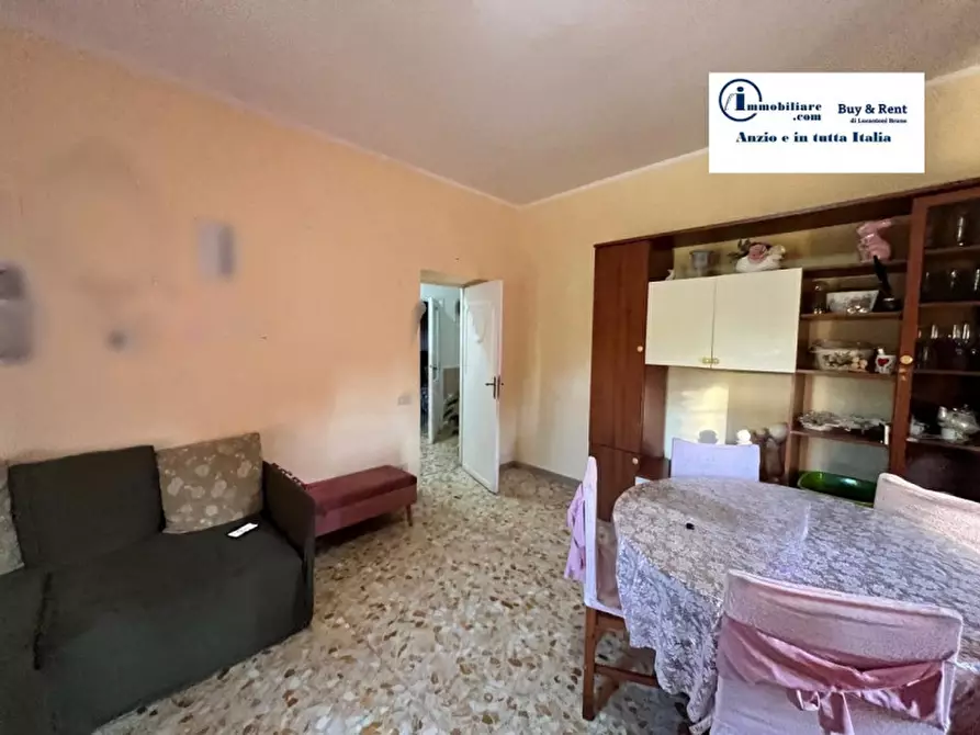 Immagine 5 di Appartamento in vendita  in Viale Ninfa Alburnea a Anzio