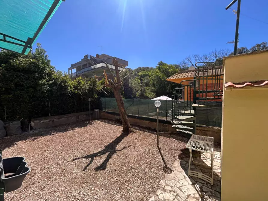 Immagine 7 di Appartamento in vendita  in Viale Ninfa Alburnea a Anzio