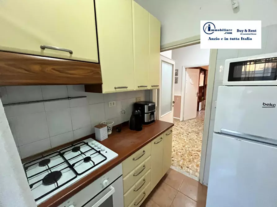 Immagine 9 di Appartamento in vendita  in Viale Ninfa Alburnea a Anzio