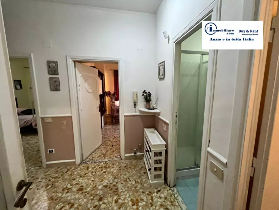 Immagine 10 di Appartamento in vendita  in Viale Ninfa Alburnea a Anzio