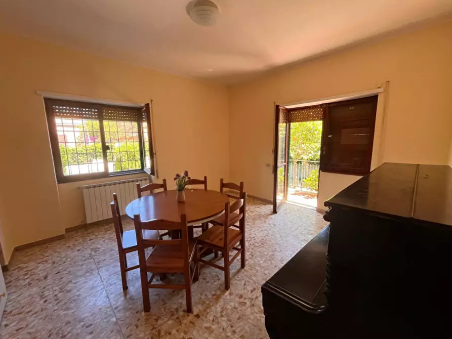 Immagine 10 di Appartamento in vendita  in Viale Ninfa Alburnea a Anzio