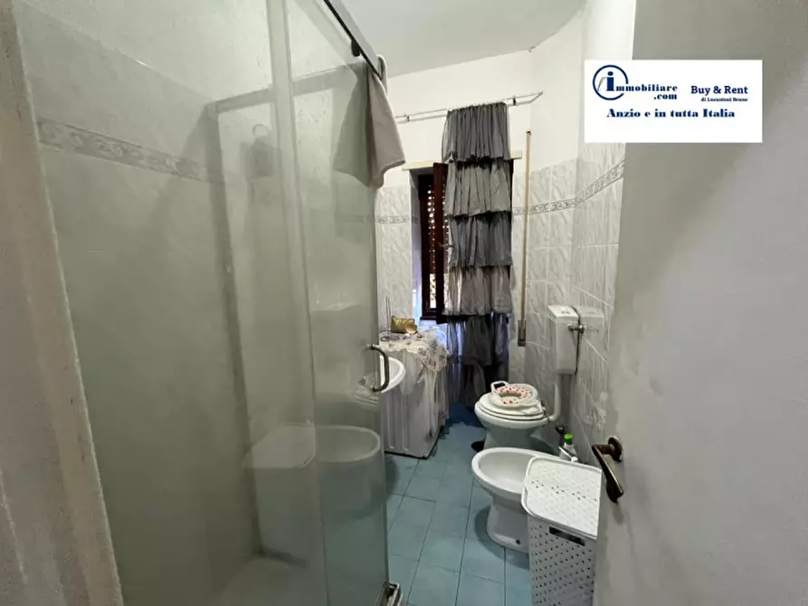 Immagine 20 di Appartamento in vendita  in Viale Ninfa Alburnea a Anzio