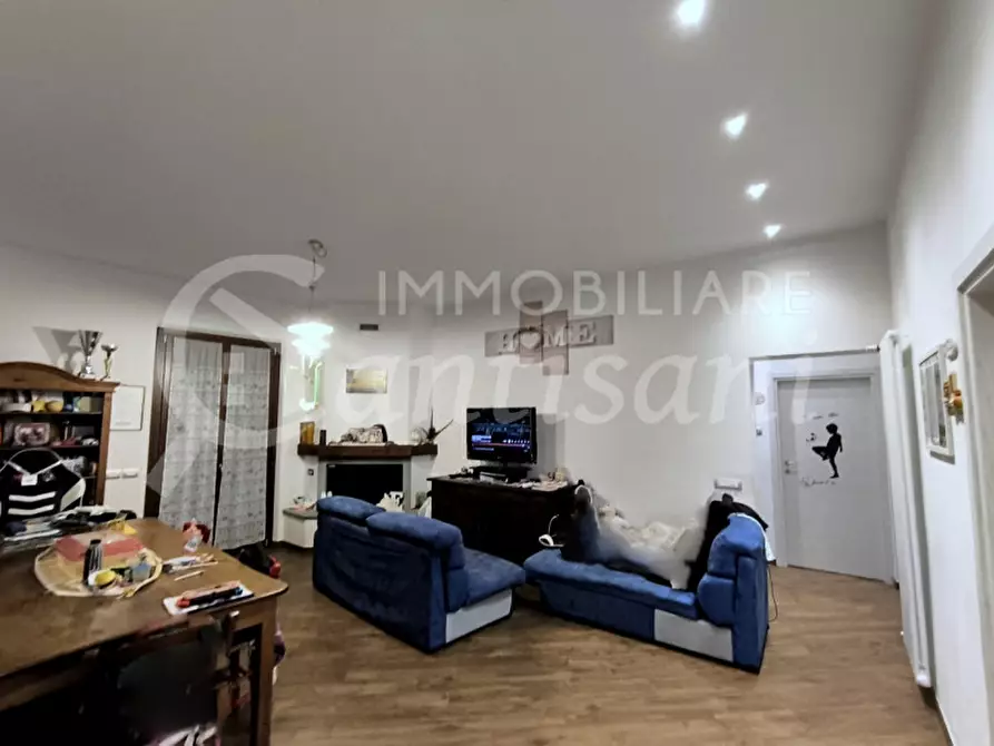 Immagine 9 di Casa indipendente in vendita  in Viale Giovanni XXIII a Borgo San Lorenzo