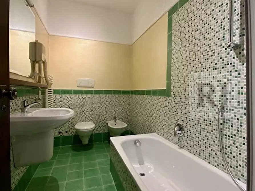 Immagine 11 di Camera in affitto  a Padova