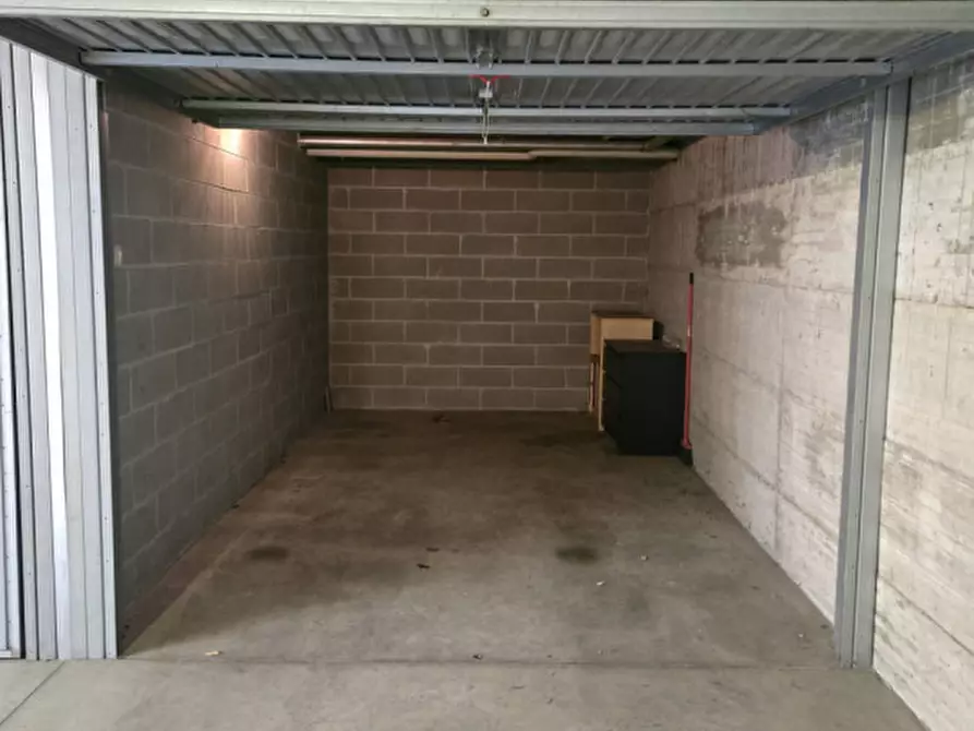 Immagine 1 di Garage in affitto  in Via Ettore Ponti 12 a Milano