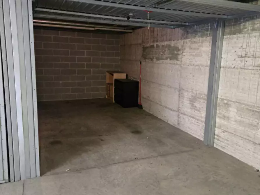 Immagine 3 di Garage in affitto  in Via Ettore Ponti 12 a Milano