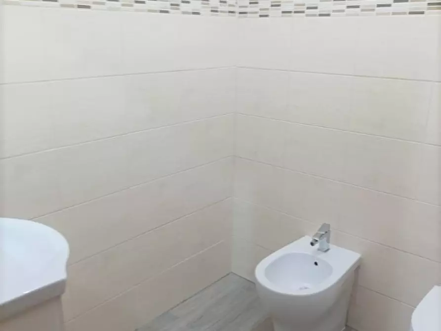 Immagine 12 di Ufficio in affitto  in C.so Vittorio Emanuele II a Pescara