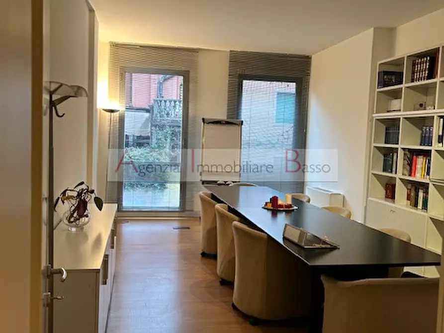 Immagine 2 di Ufficio in vendita  in PIAZZA GARIBALDI a Padova