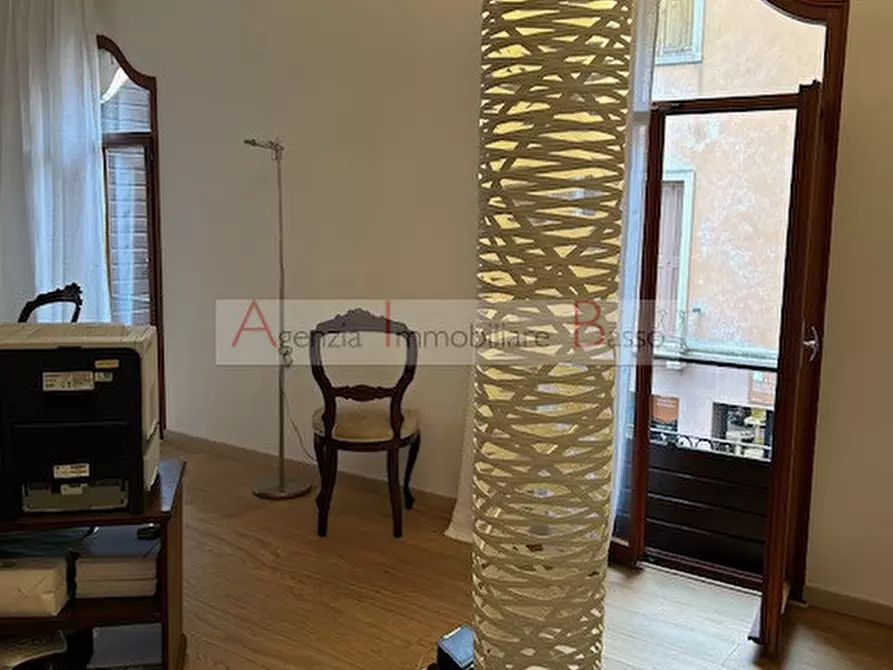 Immagine 12 di Ufficio in vendita  in PIAZZA GARIBALDI a Padova