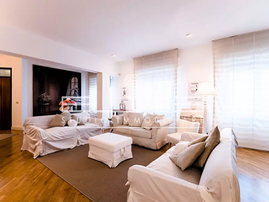 Immagine 1 di Appartamento in vendita  in Via Loreto a Ancona