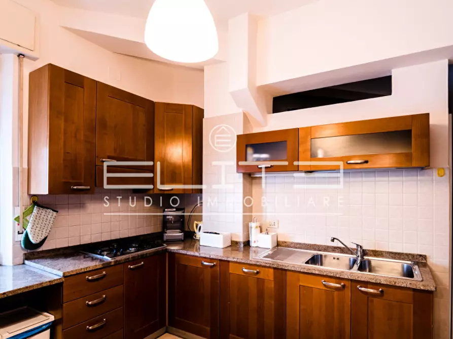 Immagine 17 di Appartamento in vendita  in Via Loreto a Ancona