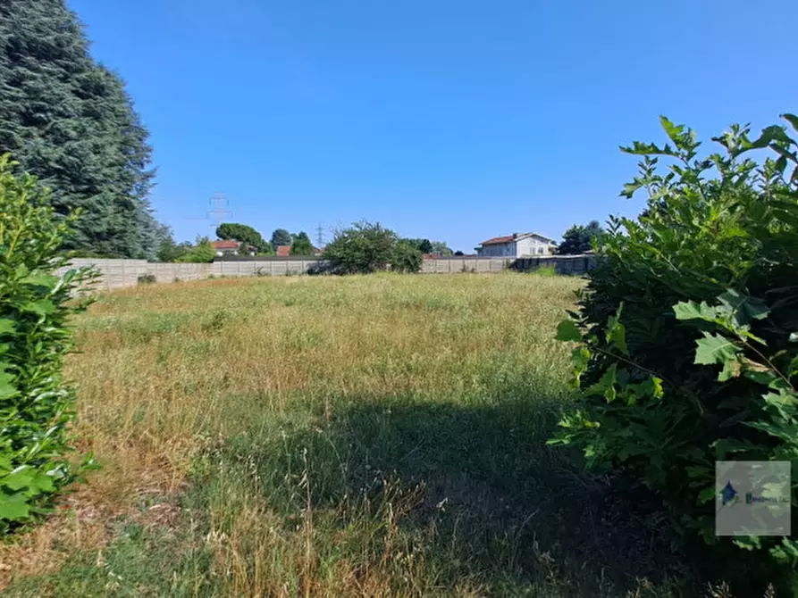 Immagine 5 di Villa in vendita  in VIA villoresi a Robecchetto Con Induno