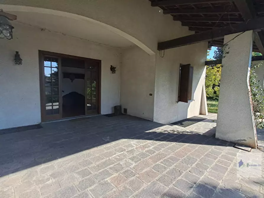 Immagine 9 di Villa in vendita  in VIA villoresi a Robecchetto Con Induno