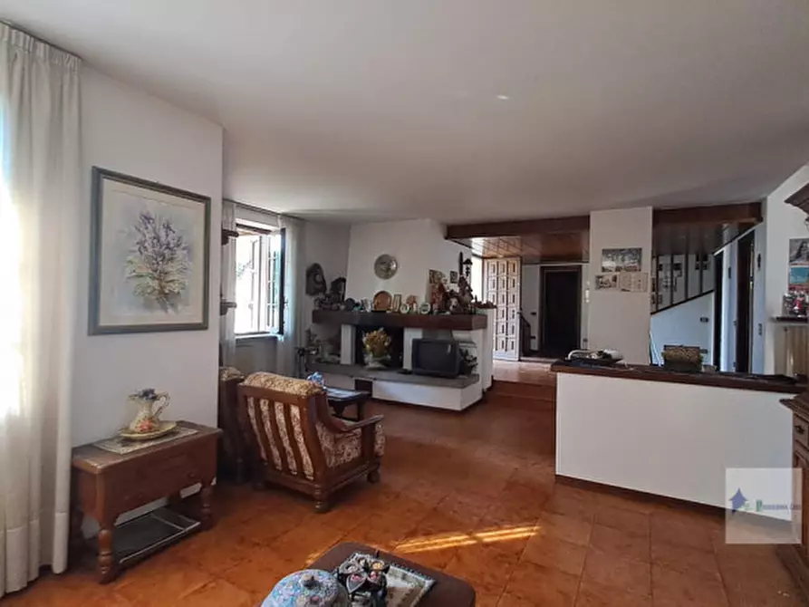 Immagine 13 di Villa in vendita  in VIA villoresi a Robecchetto Con Induno