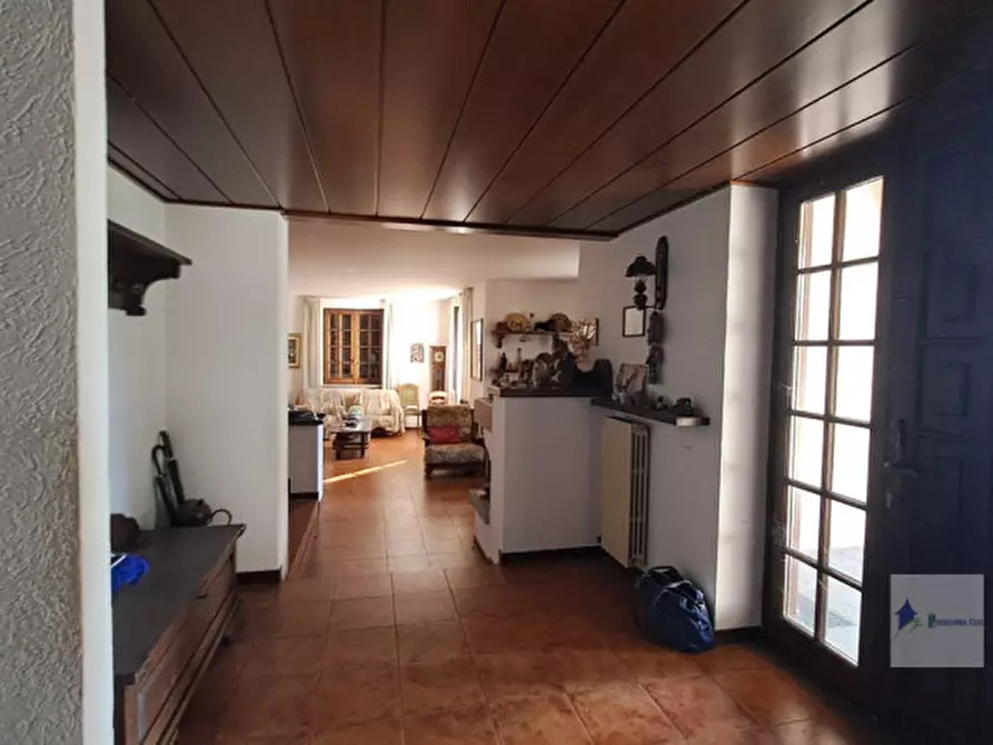 Immagine 14 di Villa in vendita  in VIA villoresi a Robecchetto Con Induno