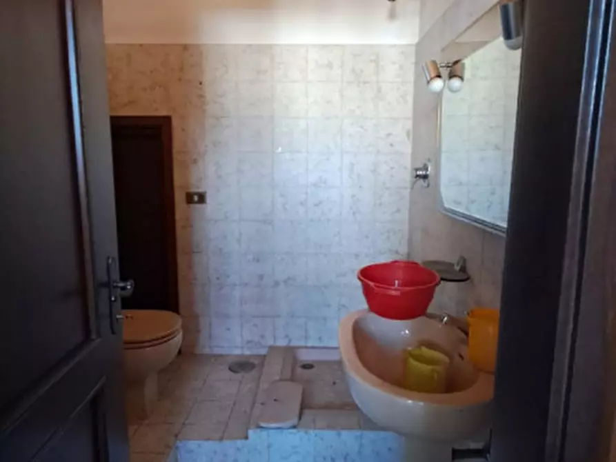 Immagine 22 di Villa in vendita  in VIA villoresi a Robecchetto Con Induno