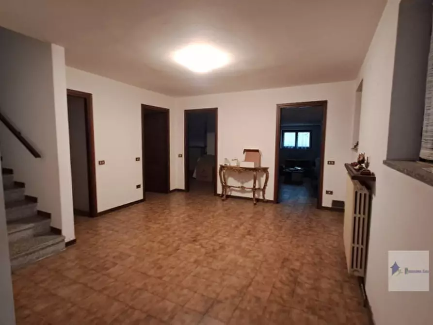Immagine 23 di Villa in vendita  in VIA villoresi a Robecchetto Con Induno